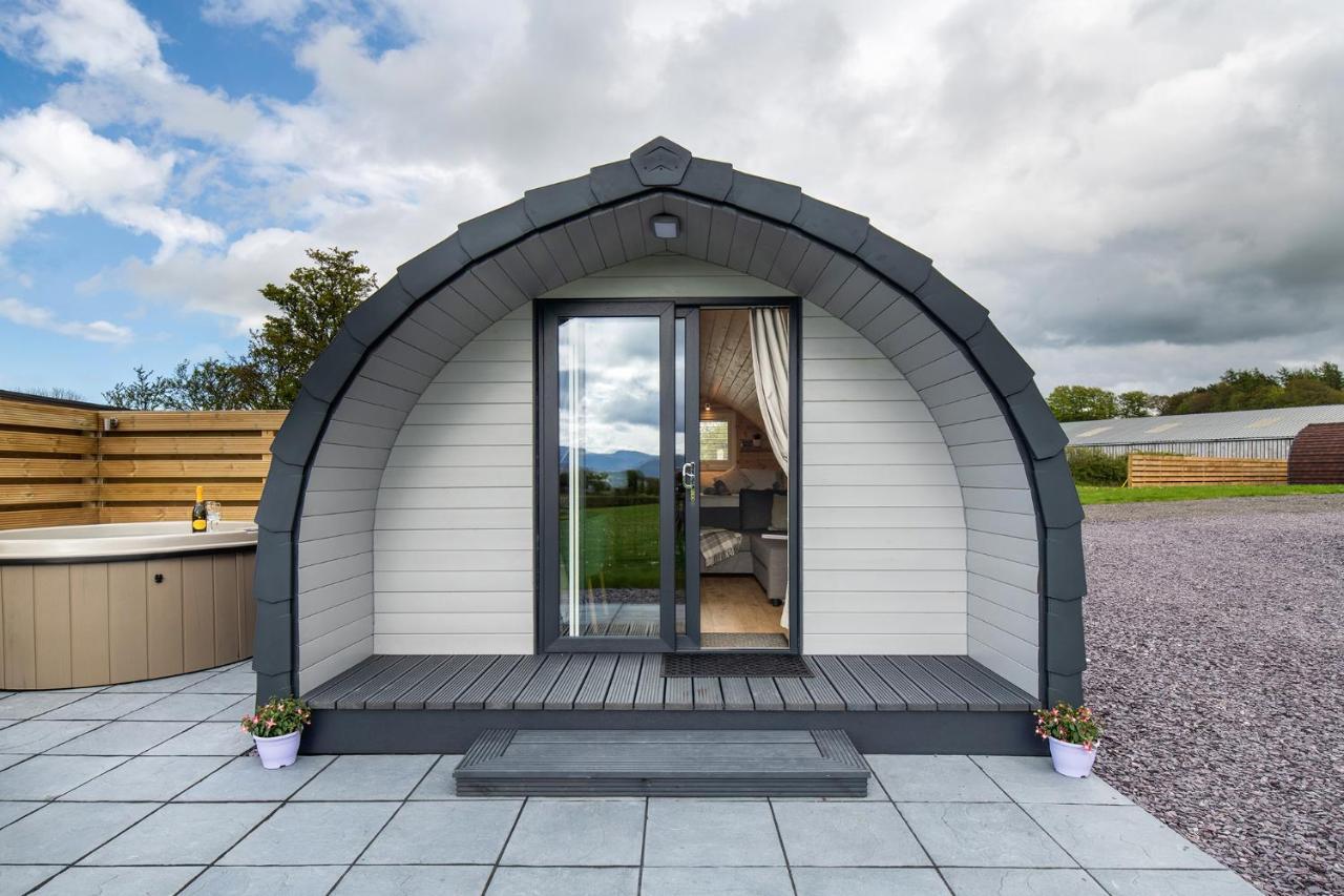 Waenfechan Glamping With Hot Tubs Colwyn Bay Exteriör bild
