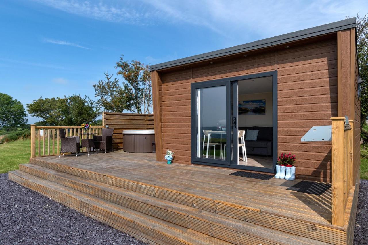 Waenfechan Glamping With Hot Tubs Colwyn Bay Exteriör bild