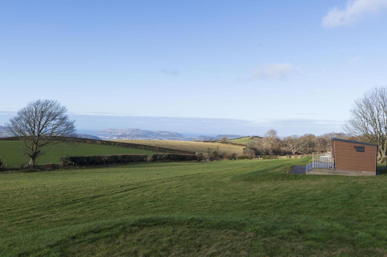 Waenfechan Glamping With Hot Tubs Colwyn Bay Exteriör bild