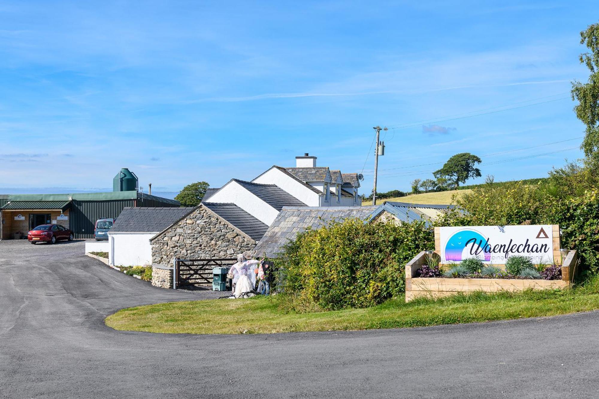 Waenfechan Glamping With Hot Tubs Colwyn Bay Exteriör bild