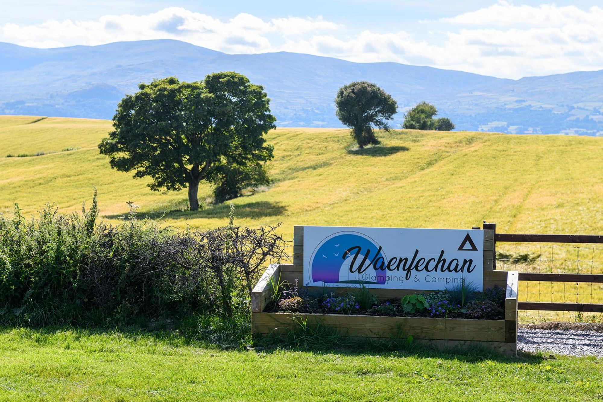 Waenfechan Glamping With Hot Tubs Colwyn Bay Exteriör bild