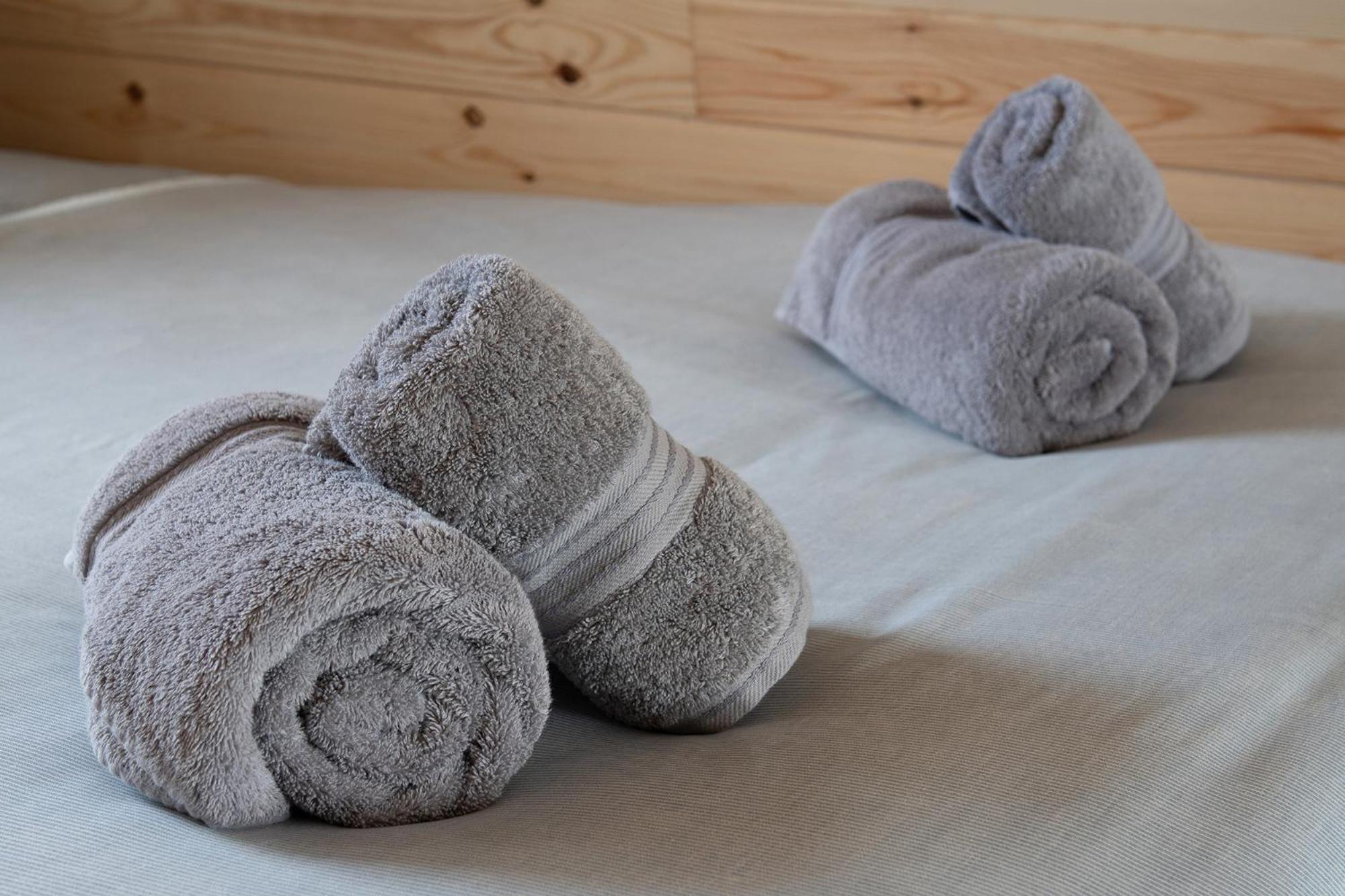 Waenfechan Glamping With Hot Tubs Colwyn Bay Exteriör bild