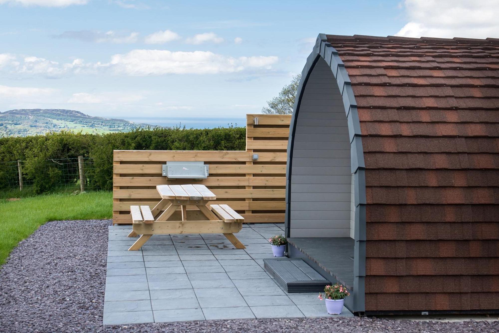 Waenfechan Glamping With Hot Tubs Colwyn Bay Exteriör bild